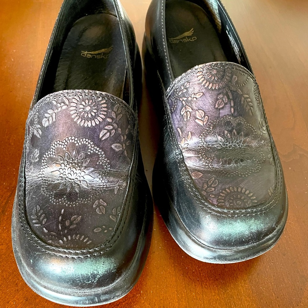 Dansko Mandolin Black Leather Loafer